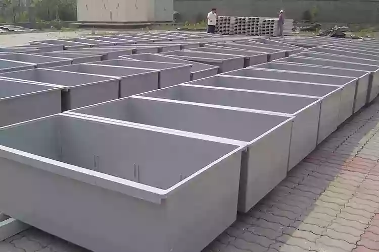 Емкости для живой рыбы